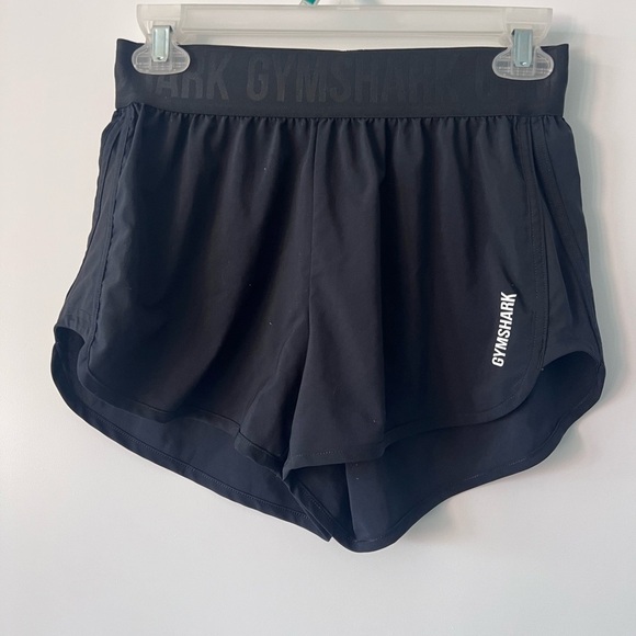 Gymshark Training Loose Fit Shorts - Picture 1 of 3